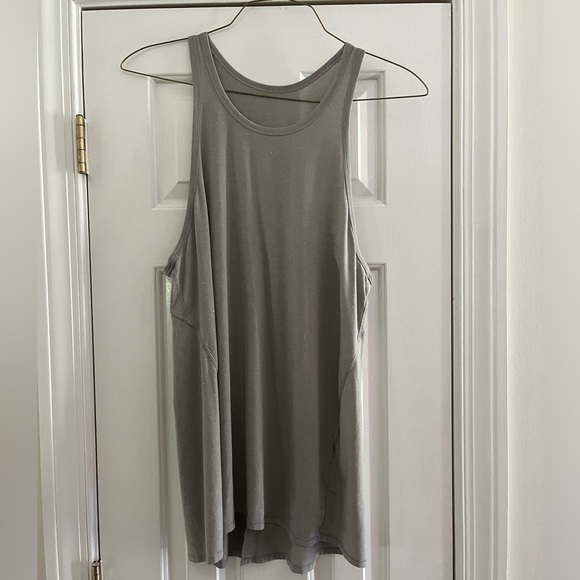 Lululemon tank - Picture 2 of 3